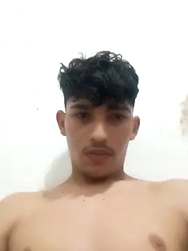 Snapshot of blzin20 chatting on 03-02-25, 03:56 blzin20 online show from 03-02-25, 03:56