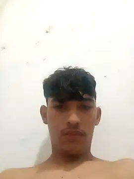 Snapshot of blzin20 chatting on 03-03-25, 03:30 blzin20 online show from 03-03-25, 03:30