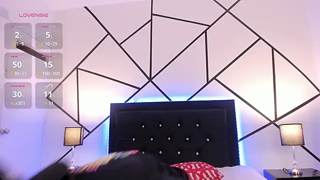 Liiam smith  online show from 03-10-25, 06:45