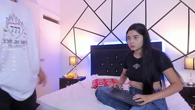 Liiam smith  online show from 03-21-25, 09:45