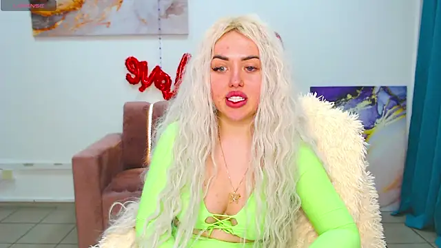 Snapshot of MissisCaty chatting on 03-13-25, 03:50 MissisCaty online show from 03-13-25, 03:50