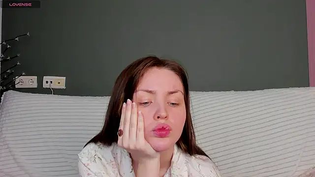 Snapshot of Lora_Rosee chatting on 02-06-25, 03:20 Lora Rosee online show from 02-06-25, 03:20