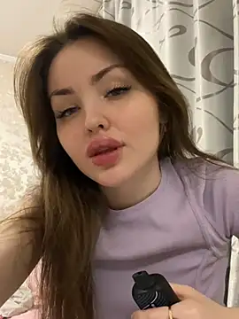 Snapshot of Lora_Rosee chatting on 03-11-25, 07:14 Lora Rosee online show from 03-11-25, 07:14