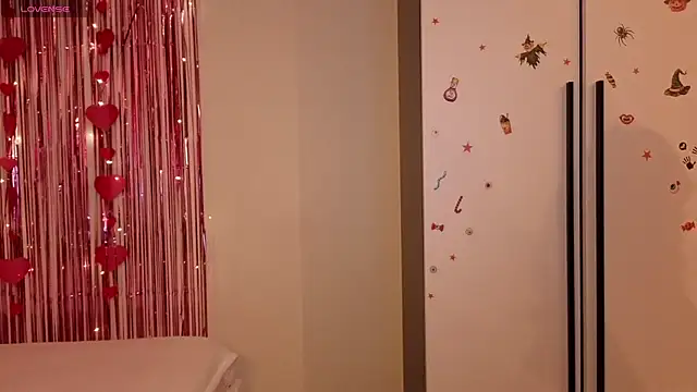 Lora Rosee online show from 03-30-26, 02:07