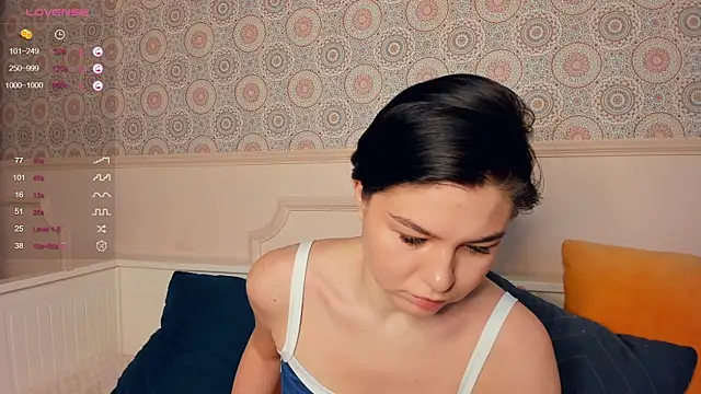 Snapshot of WillaGame chatting on 02-16-25, 06:54 WillaGame online show from 02-16-25, 06:54