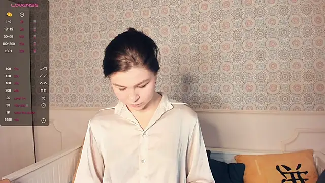 Snapshot of WillaGame chatting on 03-06-25, 07:14 WillaGame online show from 03-06-25, 07:14