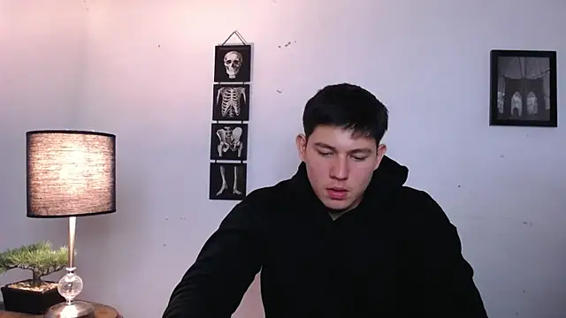 JamesCr  online show from 11-22-25, 01:48