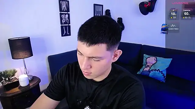 JamesCr  online show from 04-24-26, 01:13