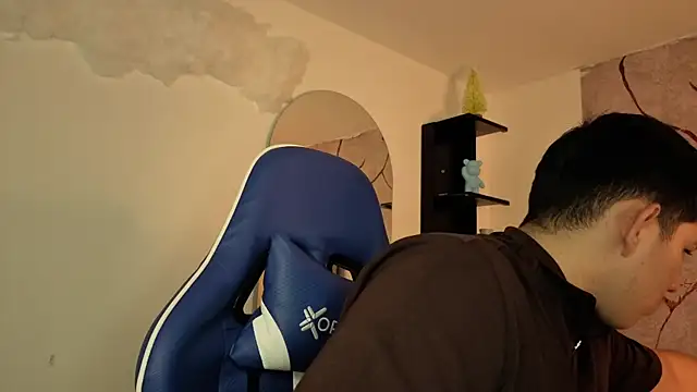 Snapshot of JamesCr_ chatting on 05-15-26, 12:34 JamesCr online show from 05-15-26, 12:34