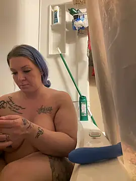 Snapshot of coco_banks chatting on 03-23-25, 01:09 coco banks online show from 03-23-25, 01:09