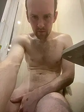 LynnAhNight online show from 02-25-26, 03:16