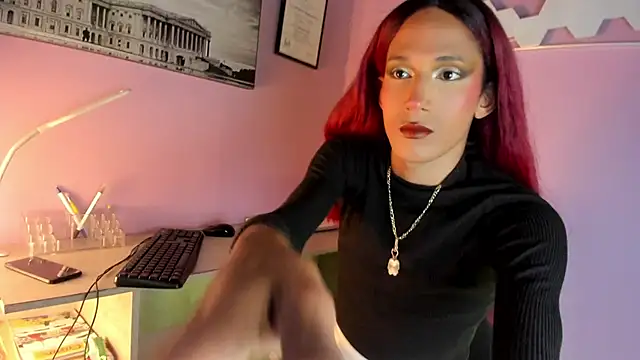 Snapshot of cassidy_blossom chatting on 02-21-25, 03:01 cassidy blossom online show from 02-21-25, 03:01