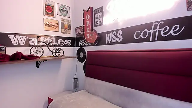 Snapshot of cassidy_blossom chatting on 03-11-25, 02:21 cassidy blossom online show from 03-11-25, 02:21