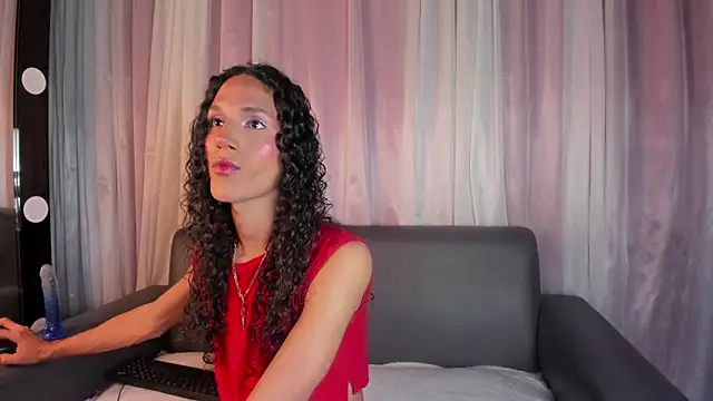 Snapshot of cassidy_blossom chatting on 03-14-25, 02:42 cassidy blossom online show from 03-14-25, 02:42