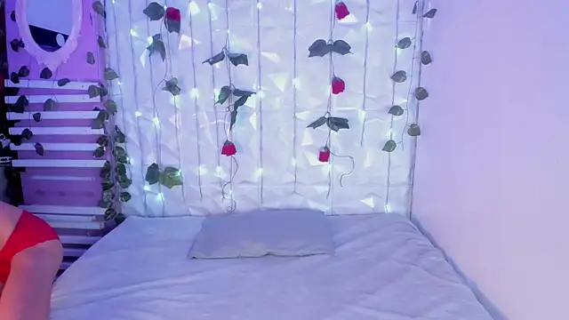 Snapshot of cassidy_blossom chatting on 03-20-25, 03:02 cassidy blossom online show from 03-20-25, 03:02