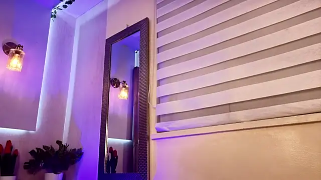 AzunaStar online show from 04-18-26, 12:25