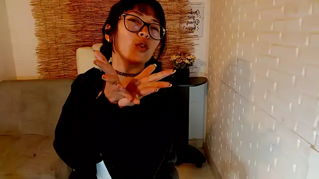 Luna 7 777 online show from 03-19-25, 04:47