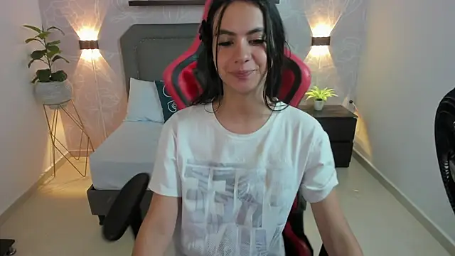 Snapshot of keithy_sex chatting on 03-13-25, 10:32 keithy sex online show from 03-13-25, 10:32