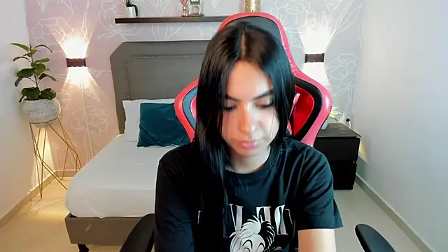 Snapshot of keithy_sex chatting on 03-18-25, 07:20 keithy sex online show from 03-18-25, 07:20