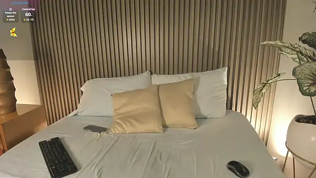 Snapshot of keithy_sex chatting on 09-20-25, 01:01 keithy sex online show from 09-20-25, 01:01