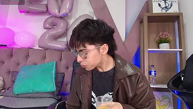 PepperTwink online show from 01-14-26, 04:23