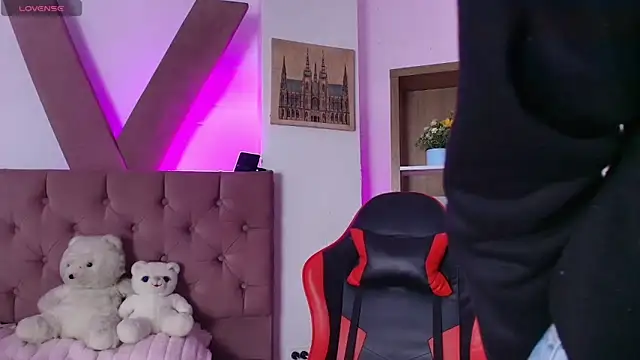 PepperTwink online show from 04-13-26, 03:50