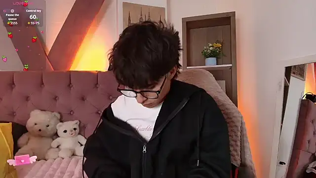 PepperTwink online show from 04-20-26, 03:48