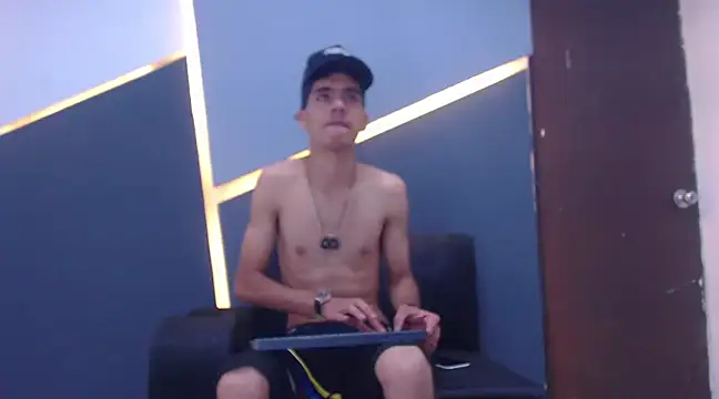 HotDirty Couple online show from 02-16-25, 04:31