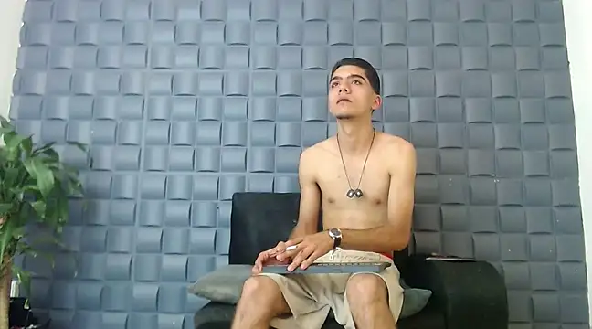 HotDirty Couple online show from 03-21-25, 09:23