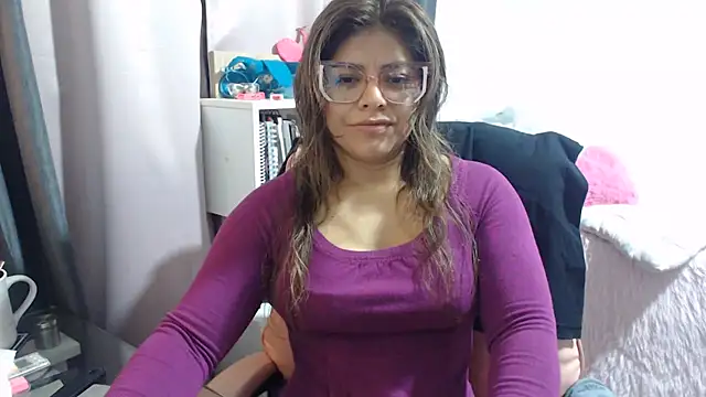 Snapshot of KatteAngelLat chatting on 05-21-26, 12:50 KatteAngelLat online show from 05-21-26, 12:50