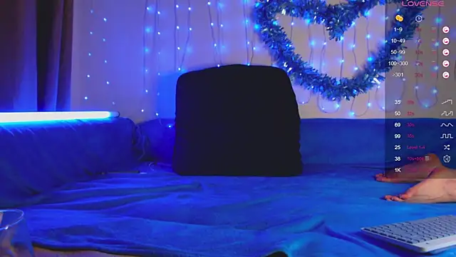 Snapshot of Miss_lionheart chatting on 02-16-25, 01:36 Miss lionheart online show from 02-16-25, 01:36