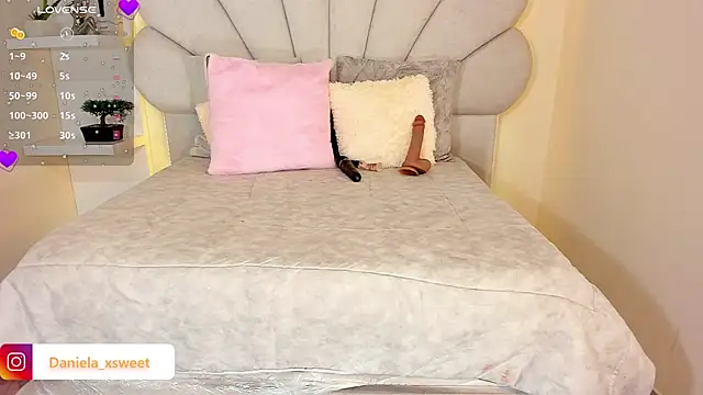 Danielaangelina online show from 02-18-26, 06:20