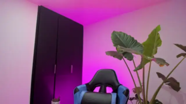 ggor4w33 online show from 10-13-25, 09:53