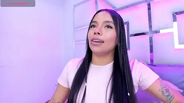 ZoeWan69 online show from 03-03-26, 02:12