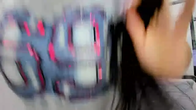 ZoeWan69 online show from 05-01-26, 01:05