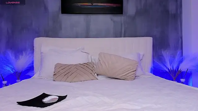 Ivy Ann online show from 03-15-25, 08:48