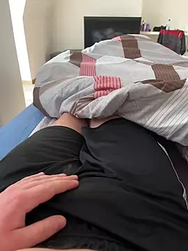 Snapshot of Hamsa66 chatting on 02-16-25, 11:59 Hamsa66 online show from 02-16-25, 11:59