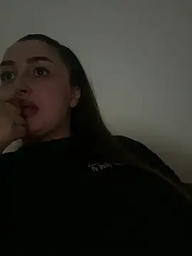 hotAlys online show from 03-22-25, 06:36