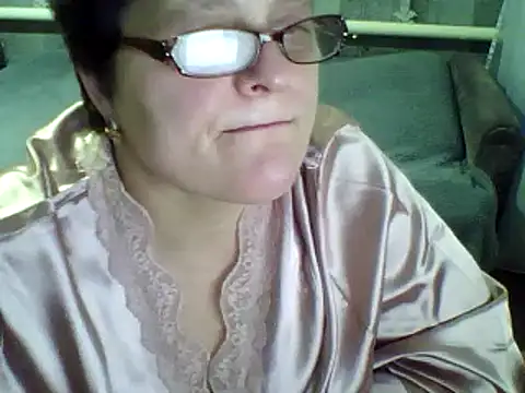 Snapshot of ElzaJewel chatting on 02-06-25, 10:32 ElzaJewel online show from 02-06-25, 10:32