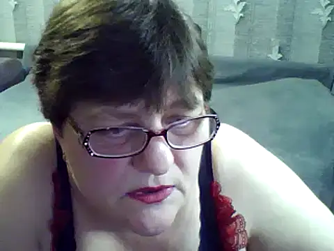 Snapshot of ElzaJewel chatting on 02-08-25, 06:22 ElzaJewel online show from 02-08-25, 06:22