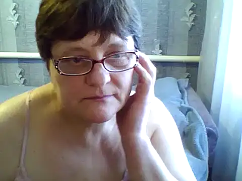 Snapshot of ElzaJewel chatting on 02-19-25, 01:28 ElzaJewel online show from 02-19-25, 01:28