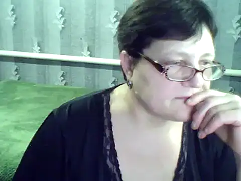 Snapshot of ElzaJewel chatting on 03-04-25, 11:43 ElzaJewel online show from 03-04-25, 11:43