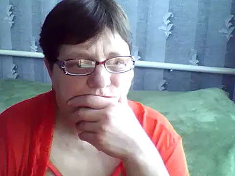 Snapshot of ElzaJewel chatting on 03-05-25, 01:06 ElzaJewel online show from 03-05-25, 01:06