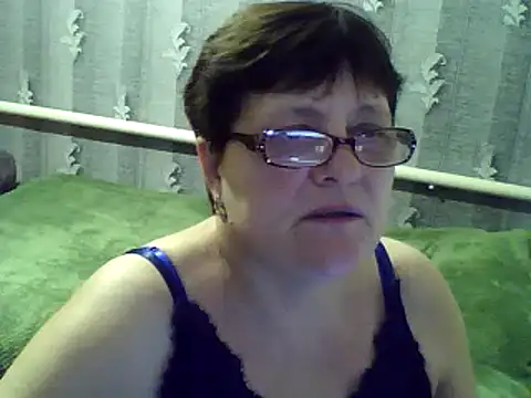 Snapshot of ElzaJewel chatting on 03-09-25, 10:41 ElzaJewel online show from 03-09-25, 10:41