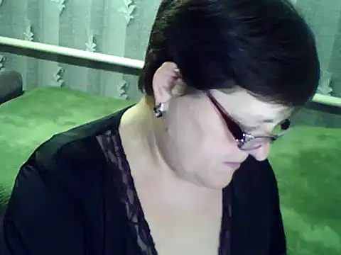 Snapshot of ElzaJewel chatting on 03-10-25, 07:50 ElzaJewel online show from 03-10-25, 07:50