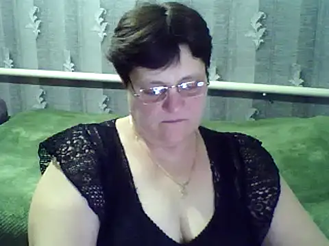 Snapshot of ElzaJewel chatting on 03-13-25, 07:39 ElzaJewel online show from 03-13-25, 07:39