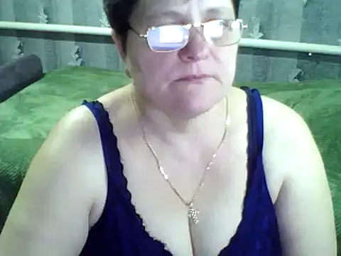 Snapshot of ElzaJewel chatting on 03-14-25, 10:49 ElzaJewel online show from 03-14-25, 10:49