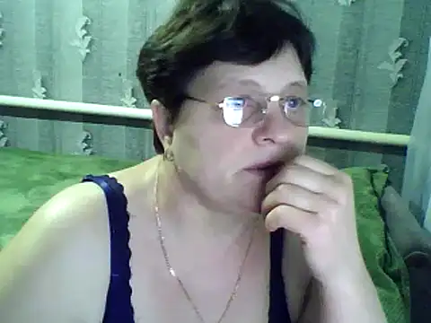 Snapshot of ElzaJewel chatting on 03-15-25, 06:47 ElzaJewel online show from 03-15-25, 06:47