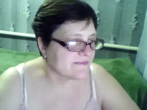 Snapshot of ElzaJewel chatting on 03-19-25, 07:49 ElzaJewel online show from 03-19-25, 07:49