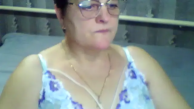 ElzaJewel online show from 02-15-26, 04:25